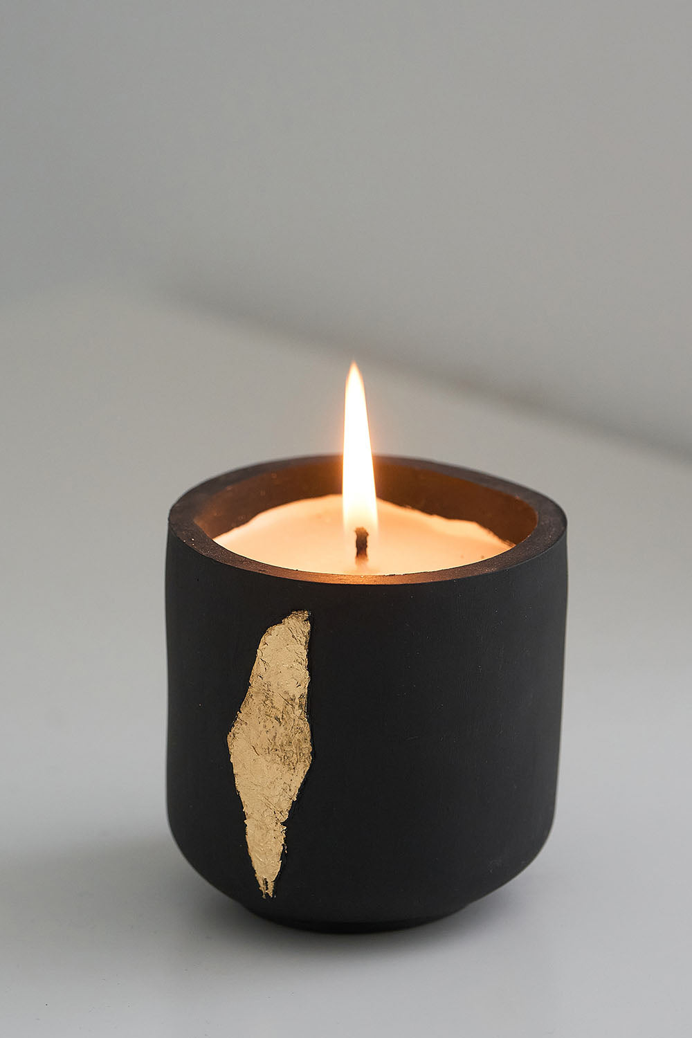 Black or White Candle