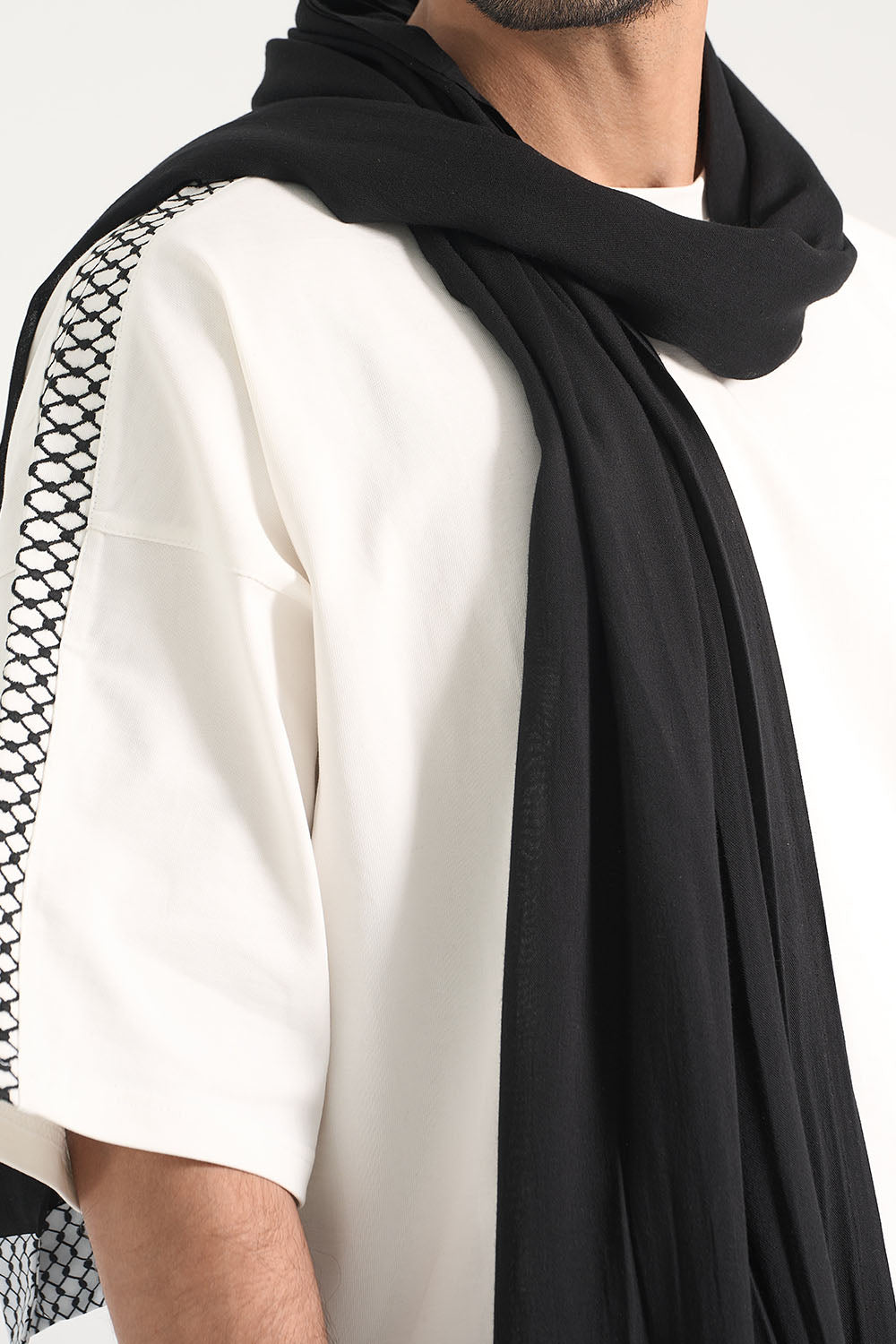 Black or White Skinny Scarf